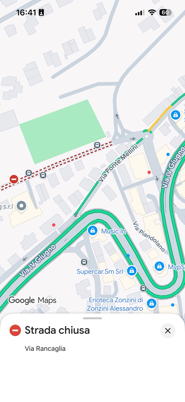 Chiusura stradale visibile su Google Maps